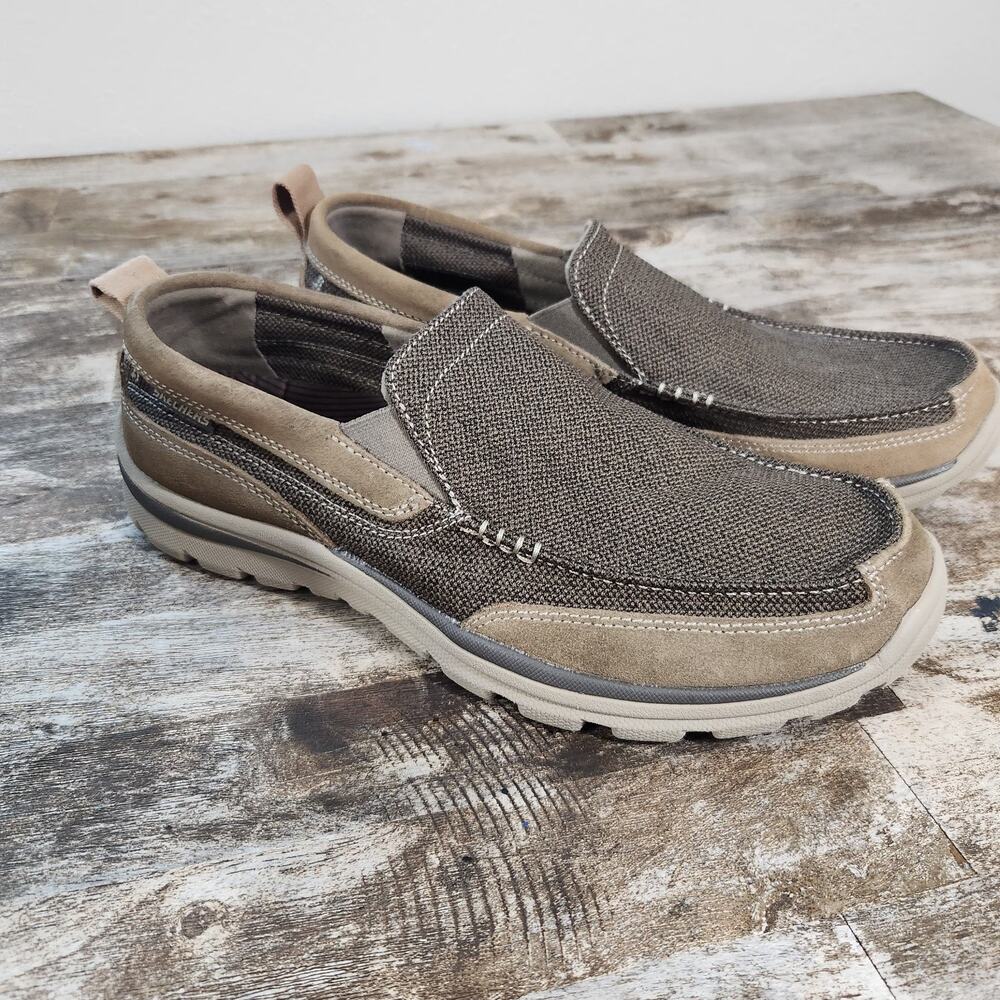 Skechers Mens 9 Brown Tan Slip On Loafers Memory Foam Comfort Casual Shoes